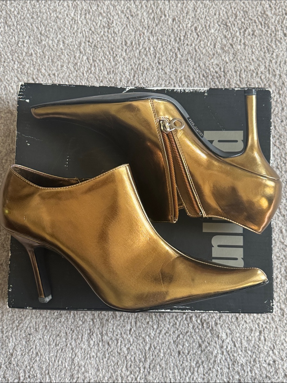 Women's Metallic Gold Pointed-Toe Ankle Booties with Side Zip